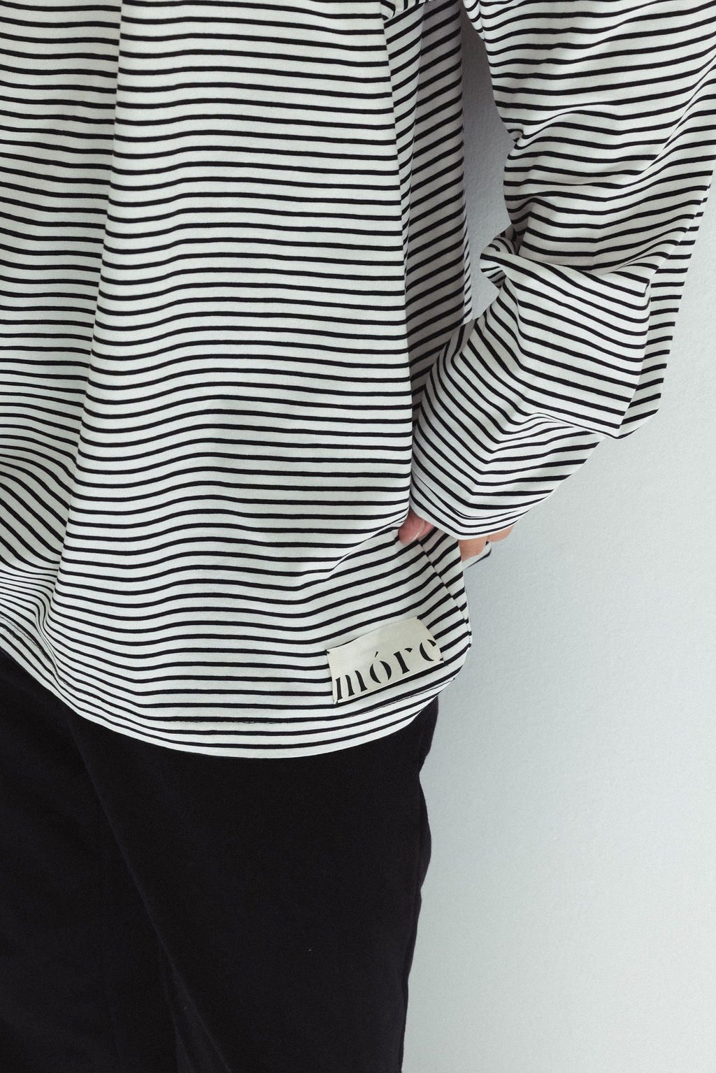 MÓRE Jersey Longsleeve unisex schwarz-weiß gestreift – Bild 5