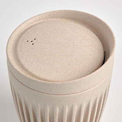 Huskee Cup beige mit Deckel - 8 oz – Bild 2