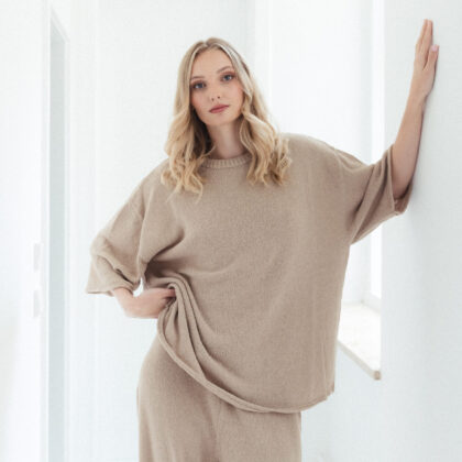 MÓRE Strickshirt im "Boucle Design" - mocha