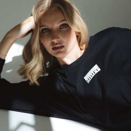 MÓRE BASIC Longsleeve schwarz